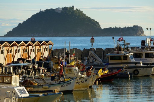 Al via la riqualificazione del Molo dei Pescatori nel Porto turistico di Alassio Al via la riqualificazione del Molo dei Pescatori nel Porto turistico di Alassio