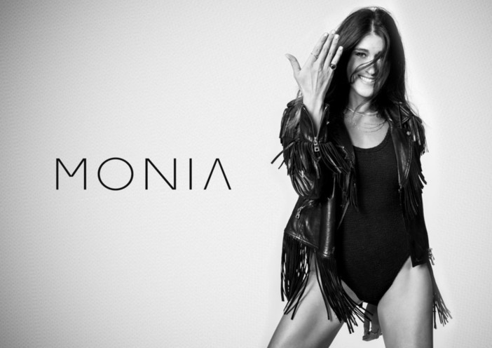Radio Onda Ligure 101: la cantautrice sanremese Monia Russo presenta il nuovo singolo &quot;Più semplice&quot;