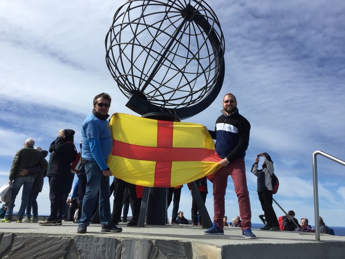 Missione compiuta: Vincenzo Munì e Alessandro Andreis hanno raggiunto per beneficenza Capo Nord (FOTO)