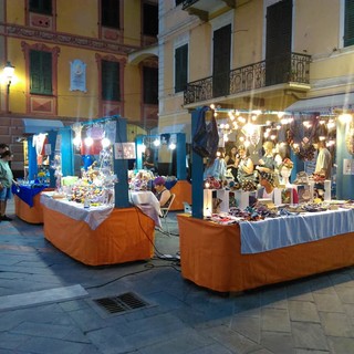 Loano, a luglio doppio appuntamento col mercatino "Mestieri in piazza"