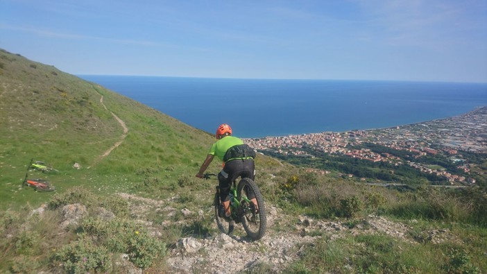 Wheels for Ladies e Sea Stone Riviera  uniscono il Finalese e la Val Maremola