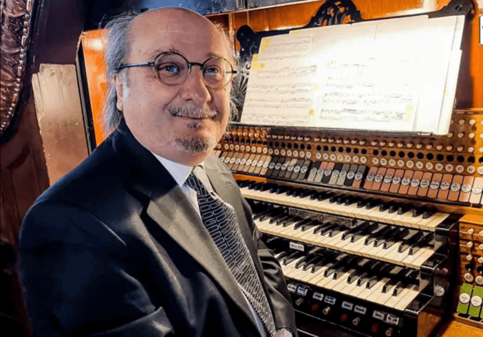 Savona, l’organo Agati di via Guidobono torna a risuonare con i virtuosismi del maestro Cominetti Savona, l’organo Agati di via Guidobono torna a risuonare con i virtuosismi del maestro Cominetti