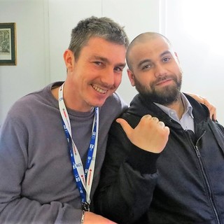 Nella foto di repertorio: Zibba con Maurilio Giordana di Radio Onda Ligure 101