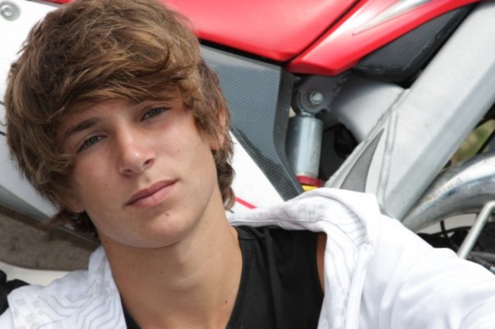 Marco Ugo Gambetta premiato come miglior attore nella XIII Rassegna Teatrale “Palcoscenico Albissola 2012” Marco Ugo Gambetta premiato come miglior attore nella XIII Rassegna Teatrale “Palcoscenico Albissola 2012”