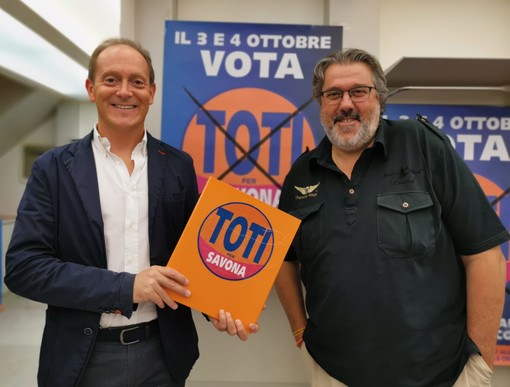 Vaccarezza e Demichelis: "Lista 'Toti per Savona' prima a consegnare in comune i documenti di presentazione dei candidati"