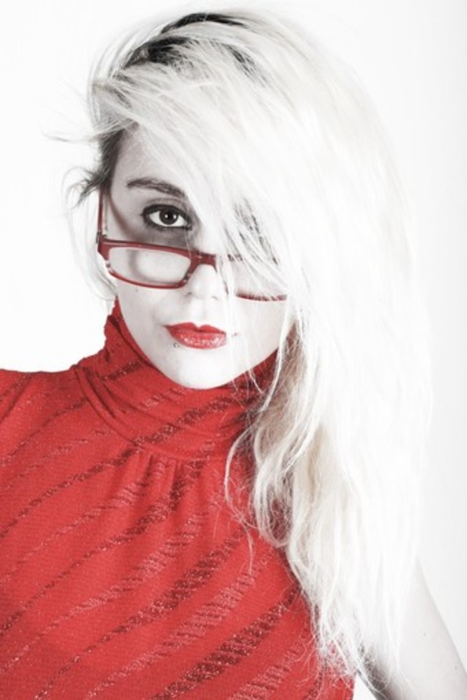 Esce oggi "I'm the Queen", l'ultimo lavoro musicale della cantante cairese "Mystic flaMe"