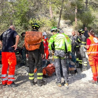 Malore sul sentiero del Pellegrino tra Varigotti e Noli: soccorsi mobilitati per una escursionista 66enne