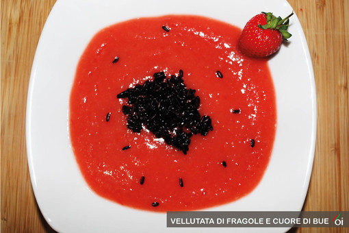 MercoledìVeg di Ortofruit: oggi prepariamo vellutata di fragole e cuore di bue