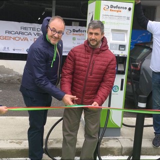 Vado Ligure, Progetto Green: inaugurate al Molo 8.44 le colonnine di ricarica per le auto elettriche