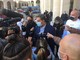 Piazza De Ferrari: il presidente Toti incontra una delegazione dei manifestanti (VIDEO) Piazza De Ferrari: il presidente Toti incontra una delegazione dei manifestanti (VIDEO)