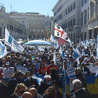 Più di 400 balneari liguri a Roma per dire "Sì alla riforma, no alla rottamazione delle concessioni"