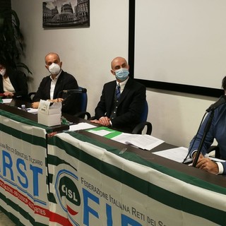 Matteo Muzio confermato segretario responsabile del gruppo Carige per First Cisl Matteo Muzio confermato segretario responsabile del gruppo Carige per First Cisl