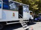 Alassio, in piazza Partigiani il laboratorio mobile della Polizia Scientifica (FOTO e VIDEO)