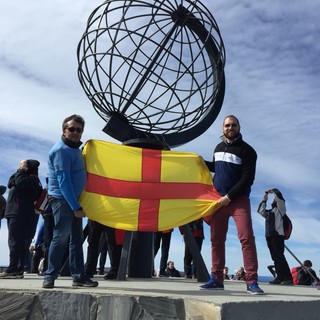 Missione compiuta: Vincenzo Munì e Alessandro Andreis hanno raggiunto per beneficenza Capo Nord (FOTO)