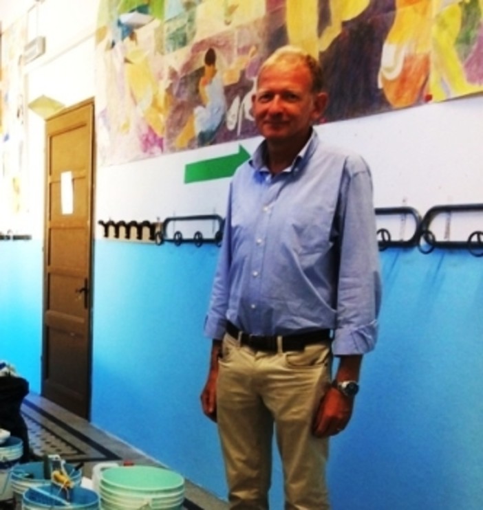 Riscaldamento nelle classi scolastiche, sopralluogo ad Albenga: "Anticiperemo l'accensione di qualche ora"