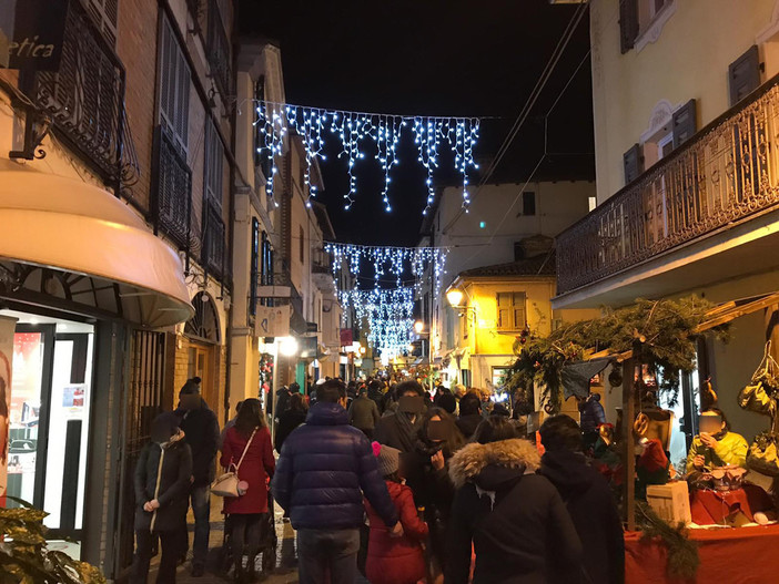 Cairo, è già tempo di Natale: affidata l’installazione delle luminarie Cairo, è già tempo di Natale: affidata l’installazione delle luminarie