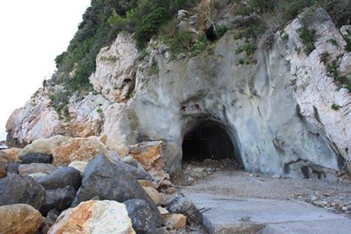 Domenica a Noli "A spasso nel tempo": dal Paleozoico ad oggi Domenica a Noli "A spasso nel tempo": dal Paleozoico ad oggi