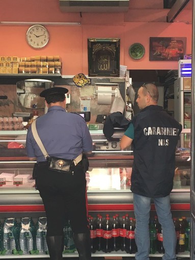 Albenga: controlli dei Carabinieri dei NOR e dei NAS alle macellerie etniche