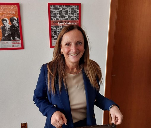 Scuola, si presenta la nuova dirigente provinciale Nadia Dalmasso: "Cerchiamo di fare rete su diverse tematiche. Gli accorpamenti? Scelte che un po' stridono" (VIDEO) Scuola, si presenta la nuova dirigente provinciale Nadia Dalmasso: "Cerchiamo di fare rete su diverse tematiche. Gli accorpamenti? Scelte che un po' stridono" (VIDEO)
