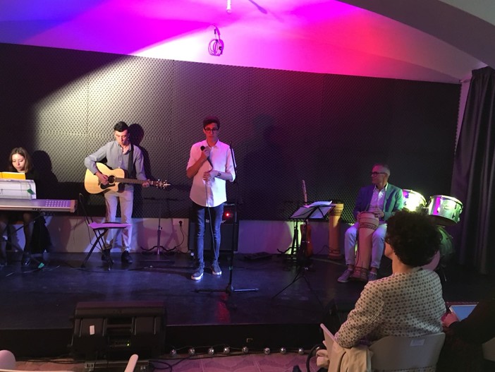 Savona, l’Aula dei Musicanti sbarca al Liceo Della Rovere