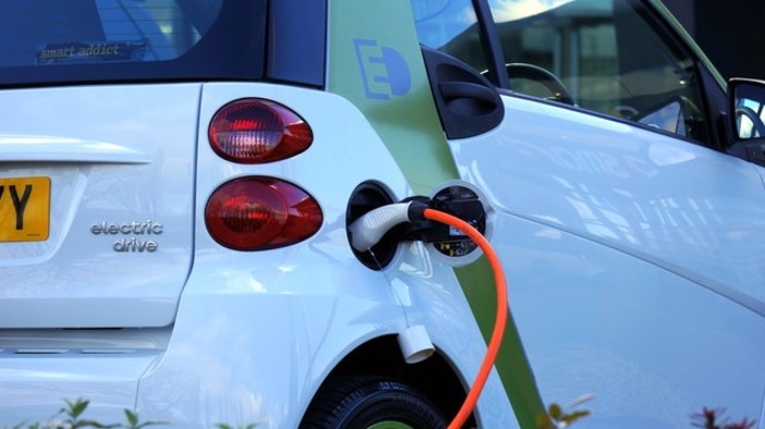 Noleggio-Lungo-Termine-Auto-Hybrid-Plug-in Noleggio-Lungo-Termine-Auto-Hybrid-Plug-in