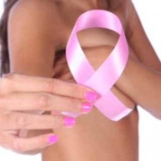 A Savona sabato lottiamo contro al tumore al seno A Savona sabato lottiamo contro al tumore al seno