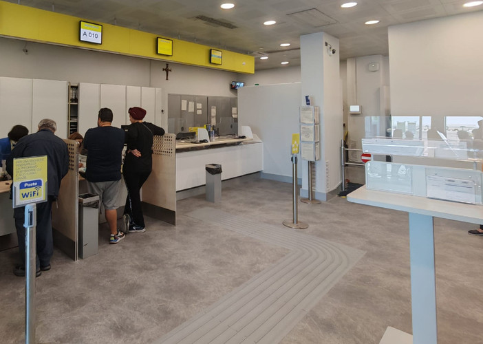 Poste Italiane, nuova vita all'ufficio di Varazze con il progetto Polis
