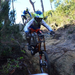 La nazionale di Downhill in allenamento sui sentieri di Sanremo: in pista anche il varazzino Francesco Colombo