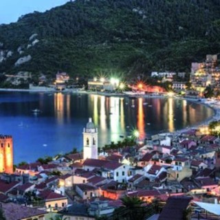 Anche Noli si prepara alle festività: "Ricreiamo insieme l'atmosfera natalizia"