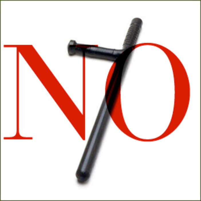 Sinistra alassina: No alla reintroduzione del manganello