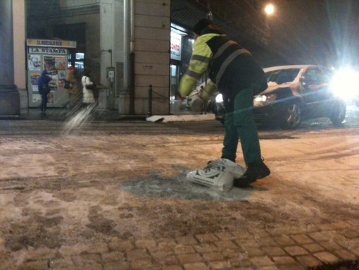 Savona: furti di sale industriale dai depositi dei mezzi comunali Savona: furti di sale industriale dai depositi dei mezzi comunali