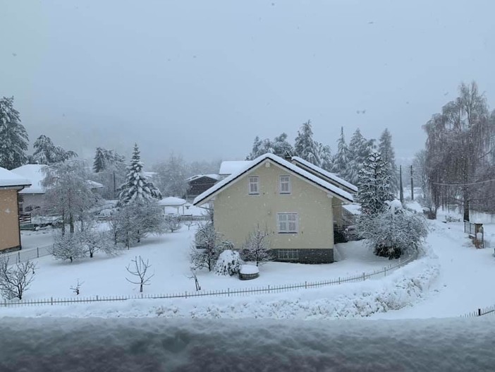 Maltempo e neve nell’entroterra: inviaci le tue foto e i tuoi video Maltempo e neve nell’entroterra: inviaci le tue foto e i tuoi video