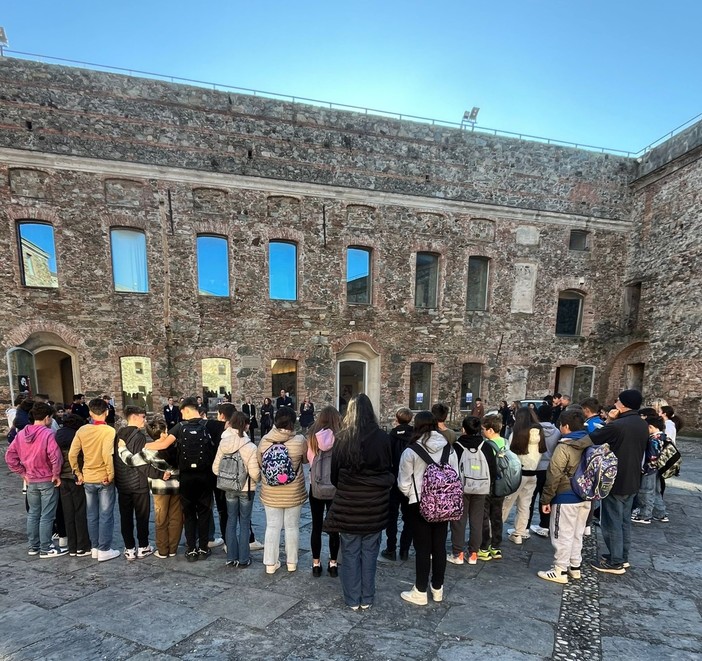 Gli studenti in visita al Priamar