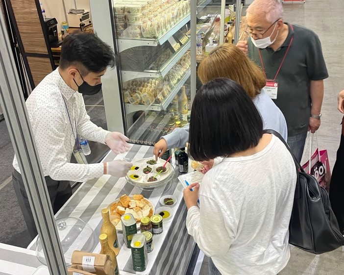 Olio Raineri di Chiusanico presente alla Seoul Food Exhibition 2022 di Seul, la più importante fiera alimentare coreana Olio Raineri di Chiusanico presente alla Seoul Food Exhibition 2022 di Seul, la più importante fiera alimentare coreana