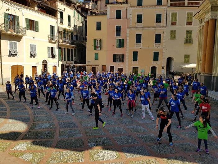 Vivi il parco, a Loano una sessione di “allenamento silenzioso” con Bà Dà Fit