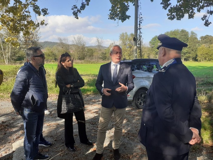 Il sottosegretario Ostellari in visita a Cairo Montenotte: "La provincia di Savona non può restare senza carcere" Il sottosegretario Ostellari in visita a Cairo Montenotte: "La provincia di Savona non può restare senza carcere"