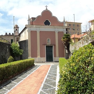 Varazze, musica prima dei fuochi d'artificio all'Oratorio dell'Assunta Varazze, musica prima dei fuochi d'artificio all'Oratorio dell'Assunta