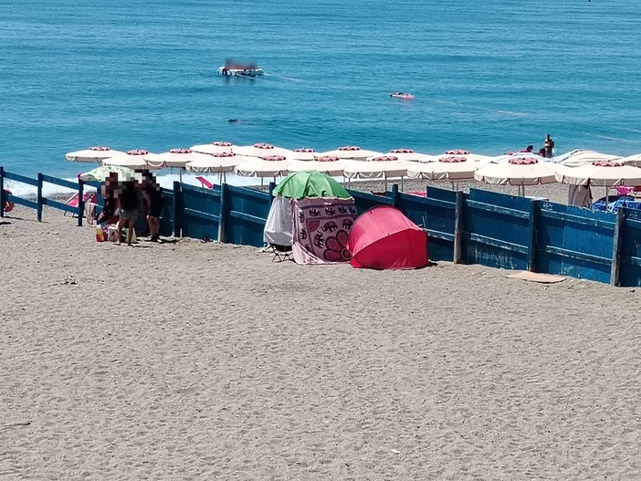 Savona in Azione sull'accoltellamento : "Servono maggiore sicurezza e rigenerazione dei luoghi, no a strumentalizzazioni politiche" Savona in Azione sull'accoltellamento : "Servono maggiore sicurezza e rigenerazione dei luoghi, no a strumentalizzazioni politiche"