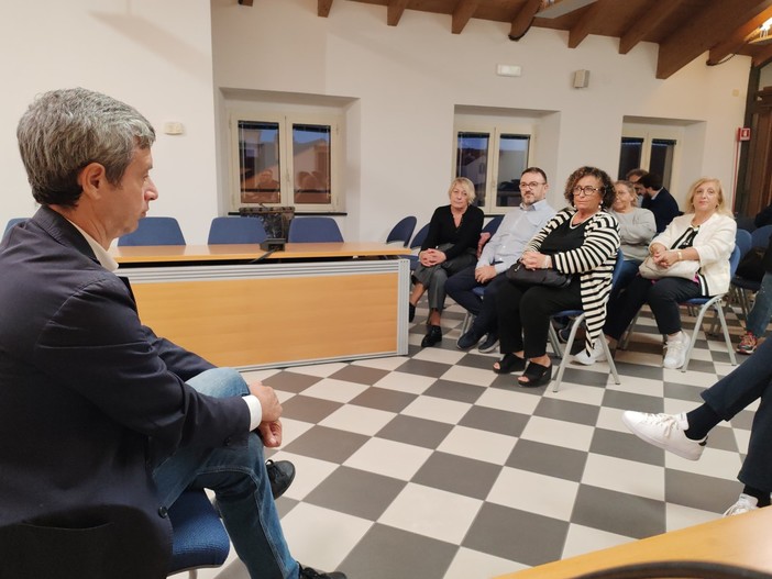 Punto nascite, Orlando a Pietra Ligure: "Rimettere in moto una macchina interrotta per responsabilità della giunta uscente" Punto nascite, Orlando a Pietra Ligure: "Rimettere in moto una macchina interrotta per responsabilità della giunta uscente"