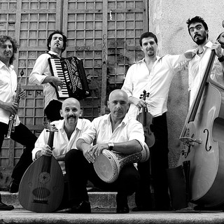 Albenga: "Ottobre De Andrè" è Orchestra Bailam!
