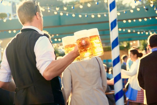 CairOktoberFest: "Come a Monaco ma con lo spread più alto!" CairOktoberFest: "Come a Monaco ma con lo spread più alto!"