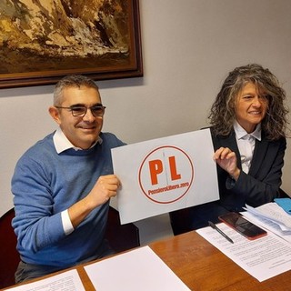 Savona, barriere architettoniche in piazza Diaz, Orsi e Giaccardi: "Quando il Comune adotterà le soluzioni del caso?" Savona, barriere architettoniche in piazza Diaz, Orsi e Giaccardi: "Quando il Comune adotterà le soluzioni del caso?"