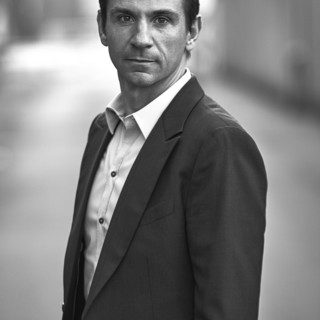 Oscar di Montigny ed Il Tempo dei Nuovi Eroi: 'Viviamo la nostra Italia dal suo interno'