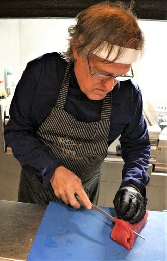 Albissola Marina: l’Osteria della Pescheria degli Artisti è un sicuro riferimento per chi ama il pesce sia crudo che cotto Albissola Marina: l’Osteria della Pescheria degli Artisti è un sicuro riferimento per chi ama il pesce sia crudo che cotto