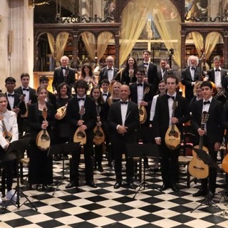 Al Santuario l'ultimo evento del Festival Internazionale Mandolinistico di Savona: sabato 6 settembre in scena l'Orchestra a Pizzico Estudiantina Bergamo Al Santuario l'ultimo evento del Festival Internazionale Mandolinistico di Savona: sabato 6 settembre in scena l'Orchestra a Pizzico Estudiantina Bergamo