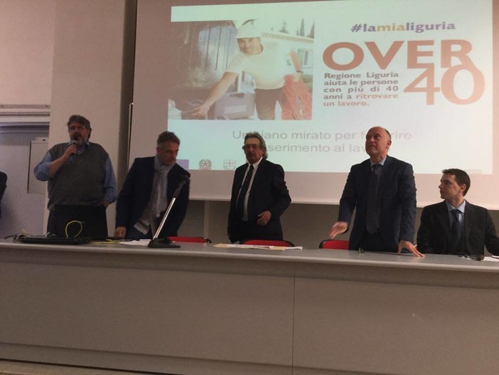 Savona, presentato il Progetto a favore dei disoccupati "Over 40" Savona, presentato il Progetto a favore dei disoccupati "Over 40"