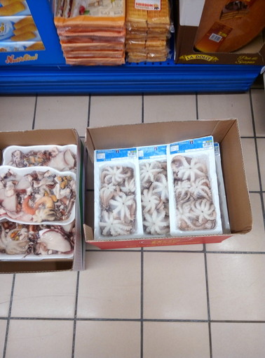 Controlli sulla filiera della pesca da parte della Capitaneria di Porto. C'è da fidarsi delle etichette in Provincia di Savona? Controlli sulla filiera della pesca da parte della Capitaneria di Porto. C'è da fidarsi delle etichette in Provincia di Savona?