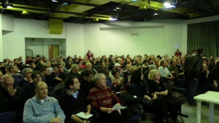 Varazze, successo di pubblico per la lezione su "Rifiuti Zero"