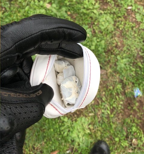 Loano, la polizia municipale in prima linea contro lo spaccio: in arrivo anche un'unità cinofila