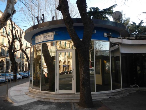 L'angolo ottuso della "satira": il Comune di Savona e i migliori modi per tirar la cinghia (2)